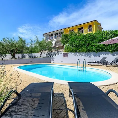 Villa Elisa *