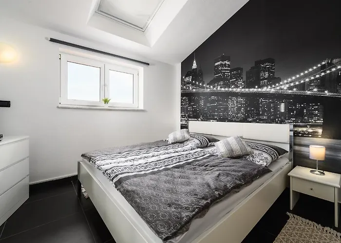 Elisa Villa Kaštelir